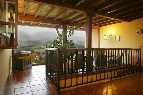 Hotel & Spa Villa De Mestas เมสตัส เด กอน ภายนอก รูปภาพ