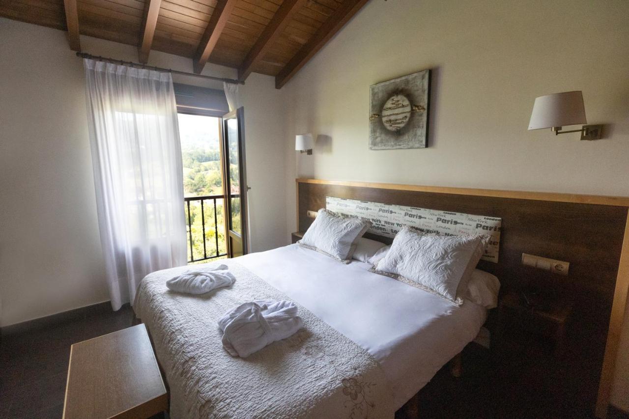 Hotel & Spa Villa De Mestas เมสตัส เด กอน ภายนอก รูปภาพ