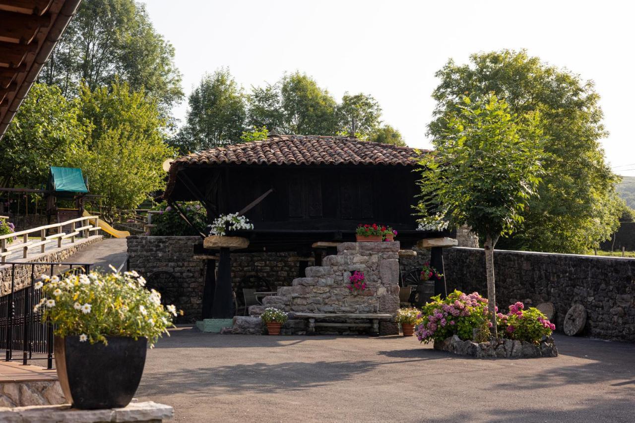 Hotel & Spa Villa De Mestas เมสตัส เด กอน ภายนอก รูปภาพ